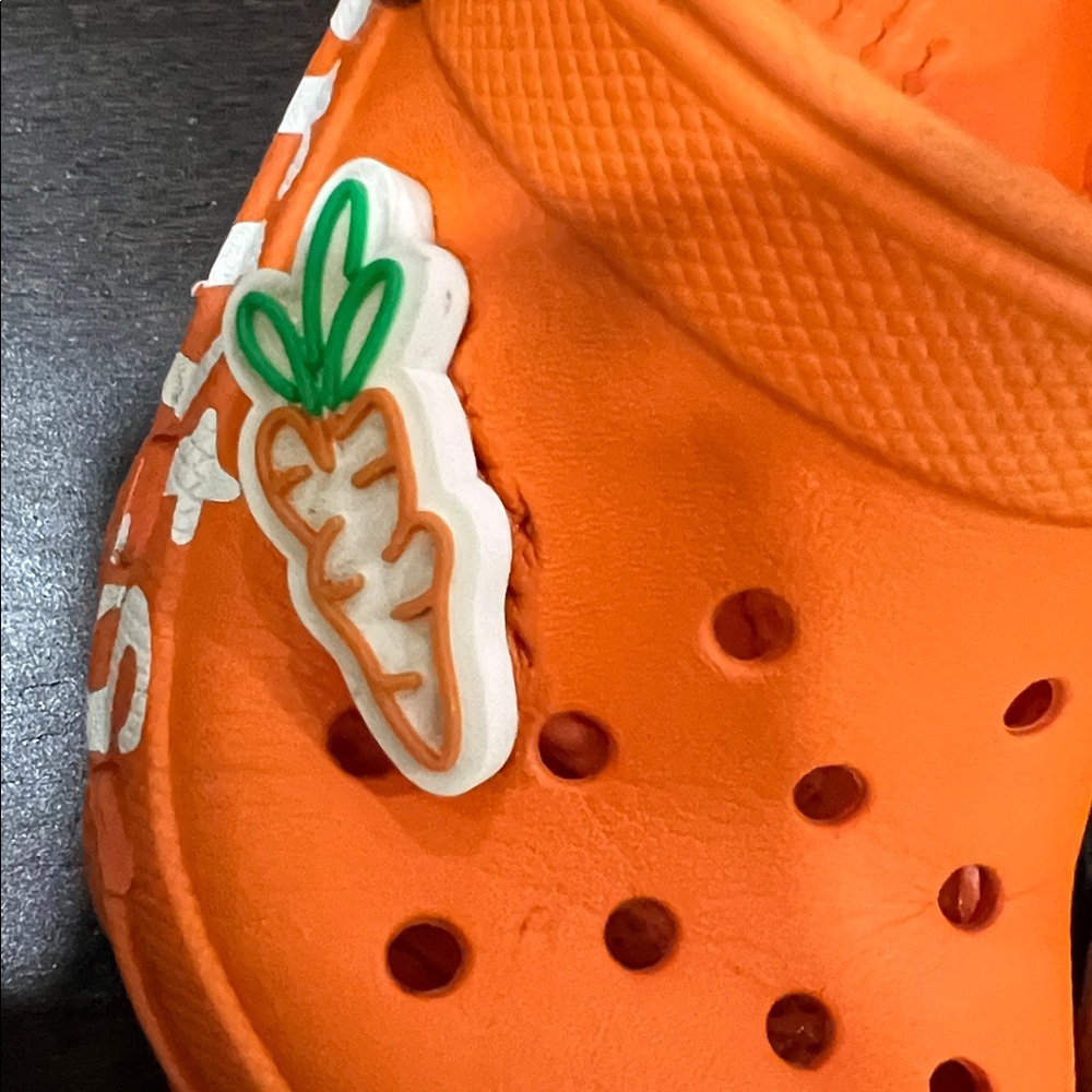 CROCS Carrots kids size 9 - Picture 11 of 11